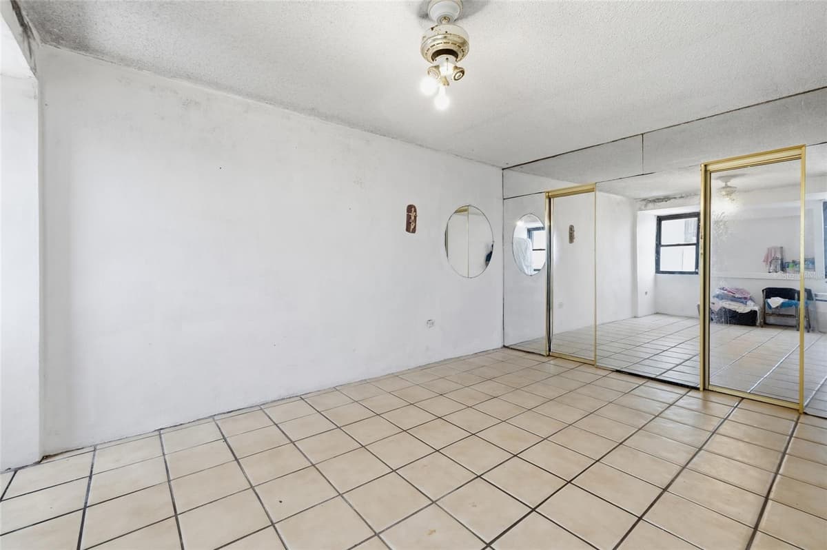 4633 ISLA VERDE AVE — photo 16 of 27