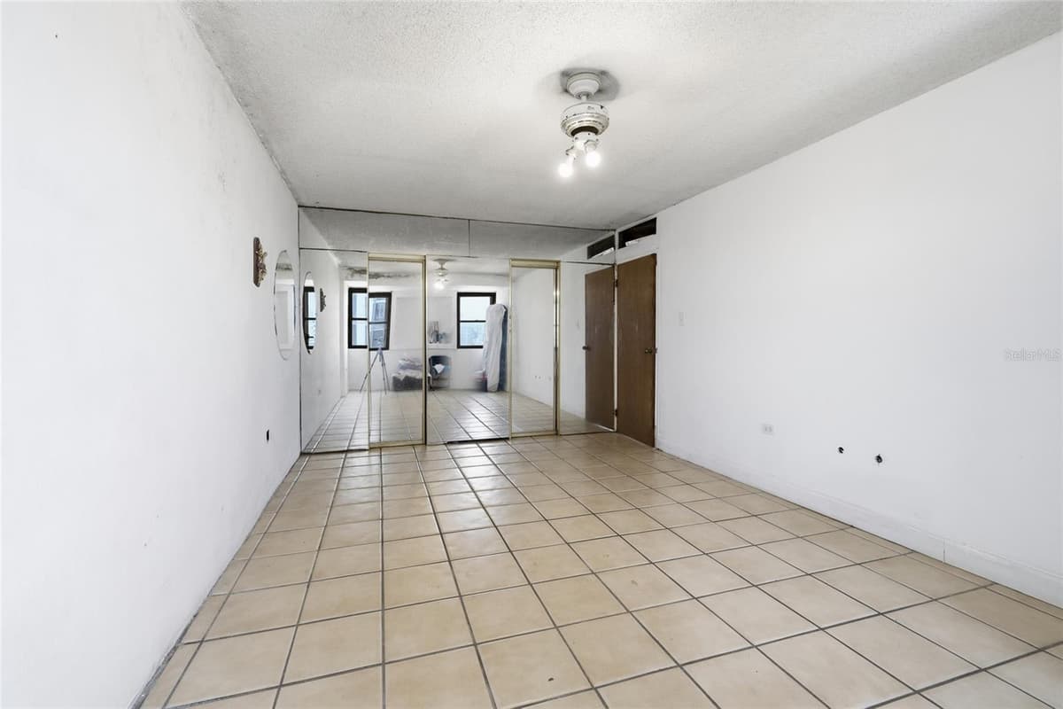 4633 ISLA VERDE AVE — photo 15 of 27
