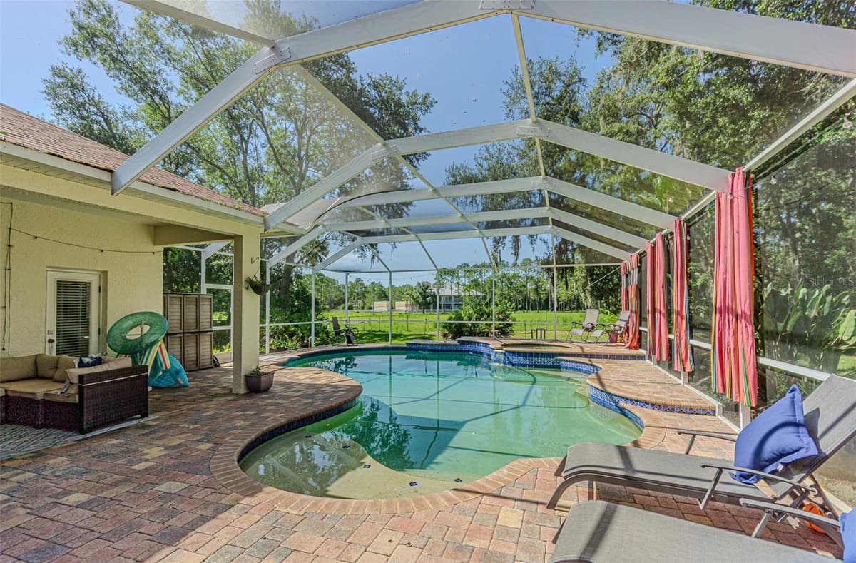 2409 FOX FOREST DRIVE — photo 26 of 35