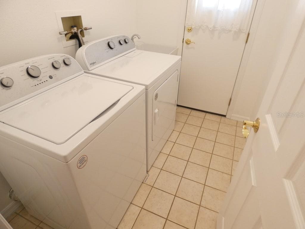 907 BRITTANY PARK BOULEVARD — photo 27 of 41