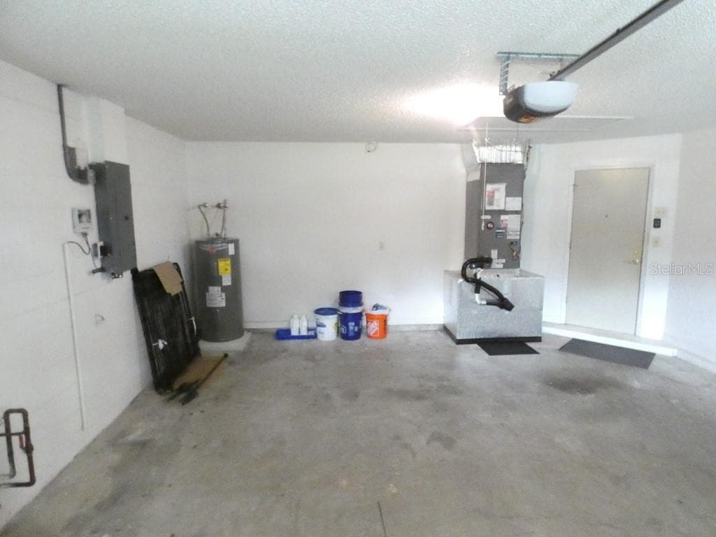 907 BRITTANY PARK BOULEVARD — photo 38 of 41