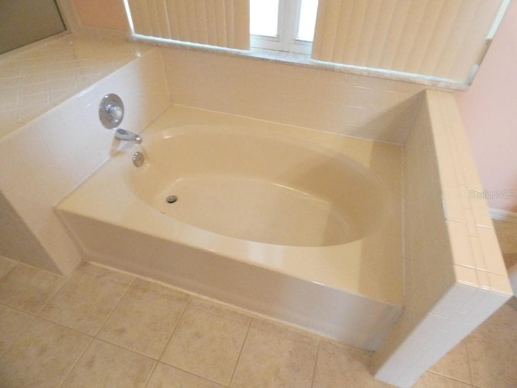 907 BRITTANY PARK BOULEVARD — photo 17 of 41