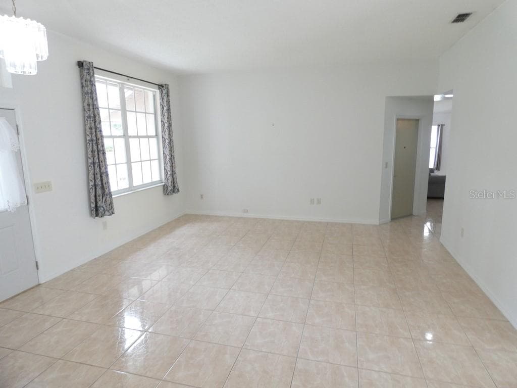 907 BRITTANY PARK BOULEVARD — photo 6 of 41