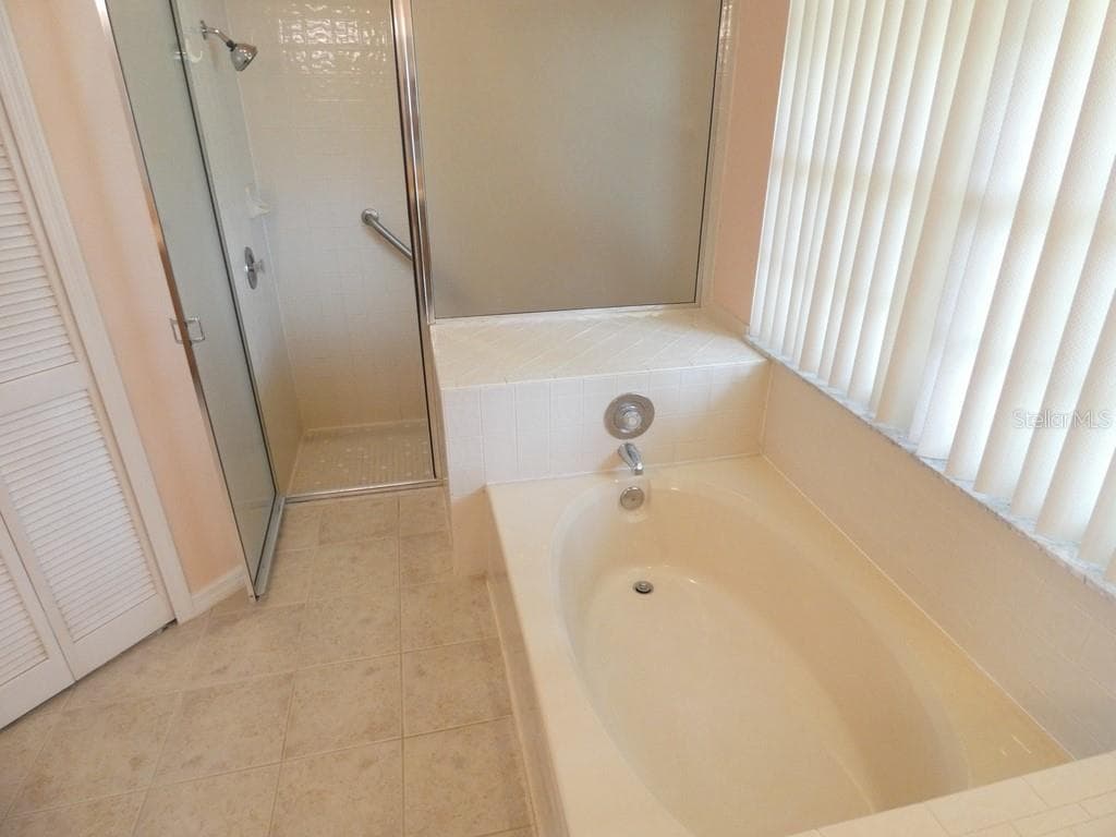 907 BRITTANY PARK BOULEVARD — photo 19 of 41