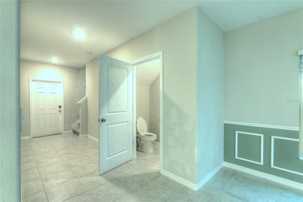 7217 RONNIE GARDENS COURT — photo 12 of 38