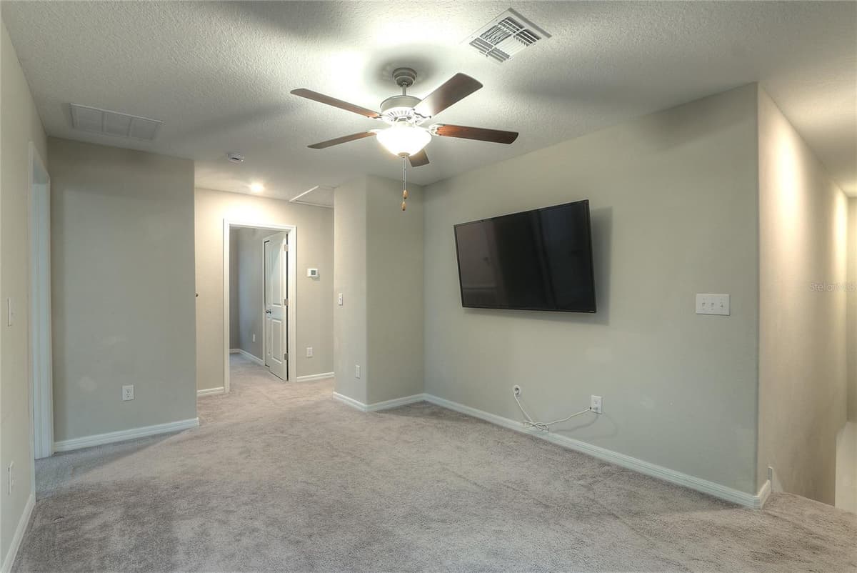 7217 RONNIE GARDENS COURT — photo 14 of 38