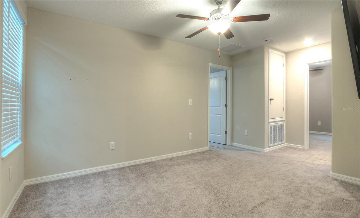 7217 RONNIE GARDENS COURT — photo 16 of 38