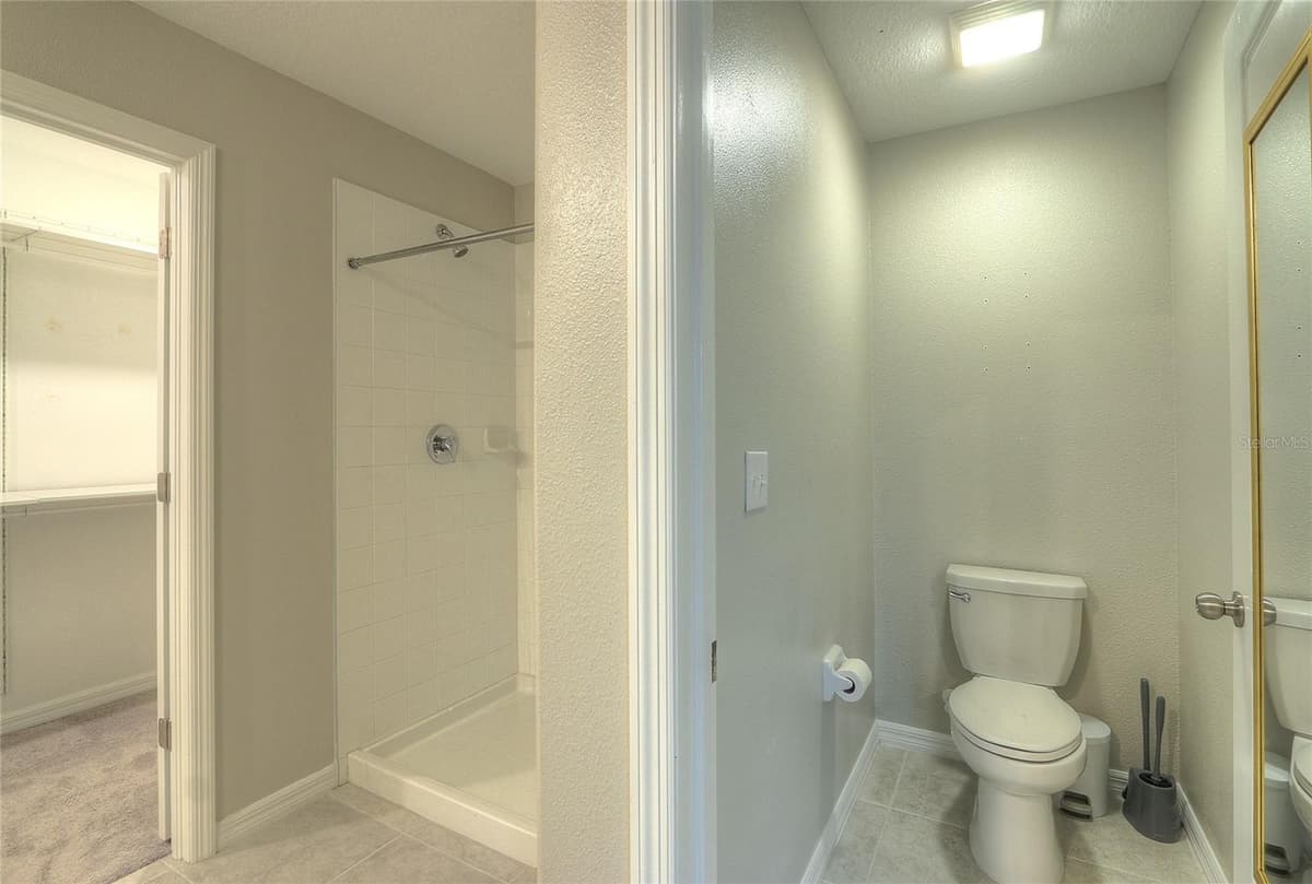 7217 RONNIE GARDENS COURT — photo 21 of 38