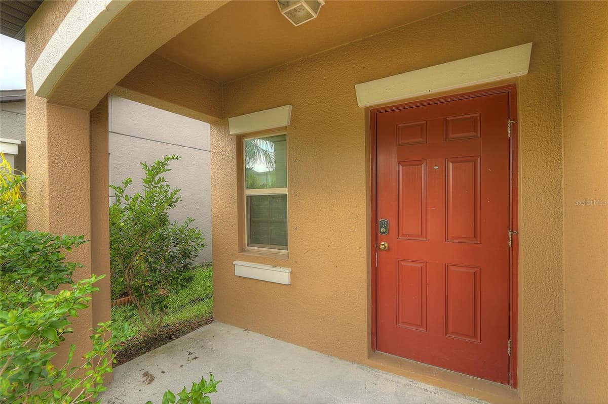 7217 RONNIE GARDENS COURT — photo 3 of 38