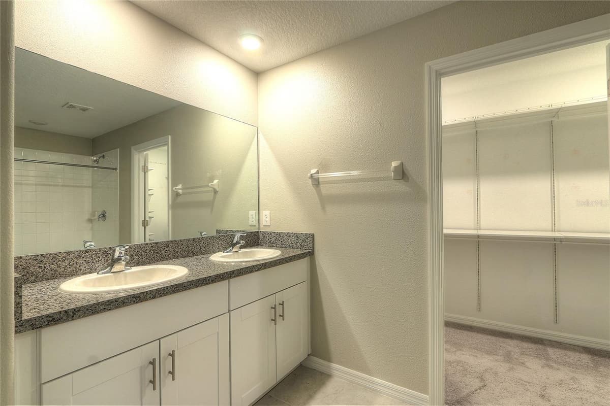 7217 RONNIE GARDENS COURT — photo 19 of 38