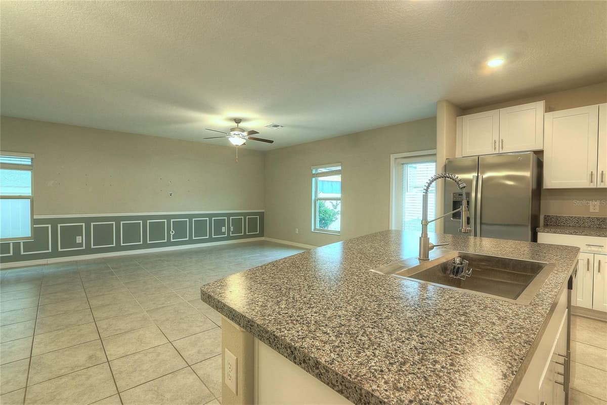 7217 RONNIE GARDENS COURT — photo 10 of 38