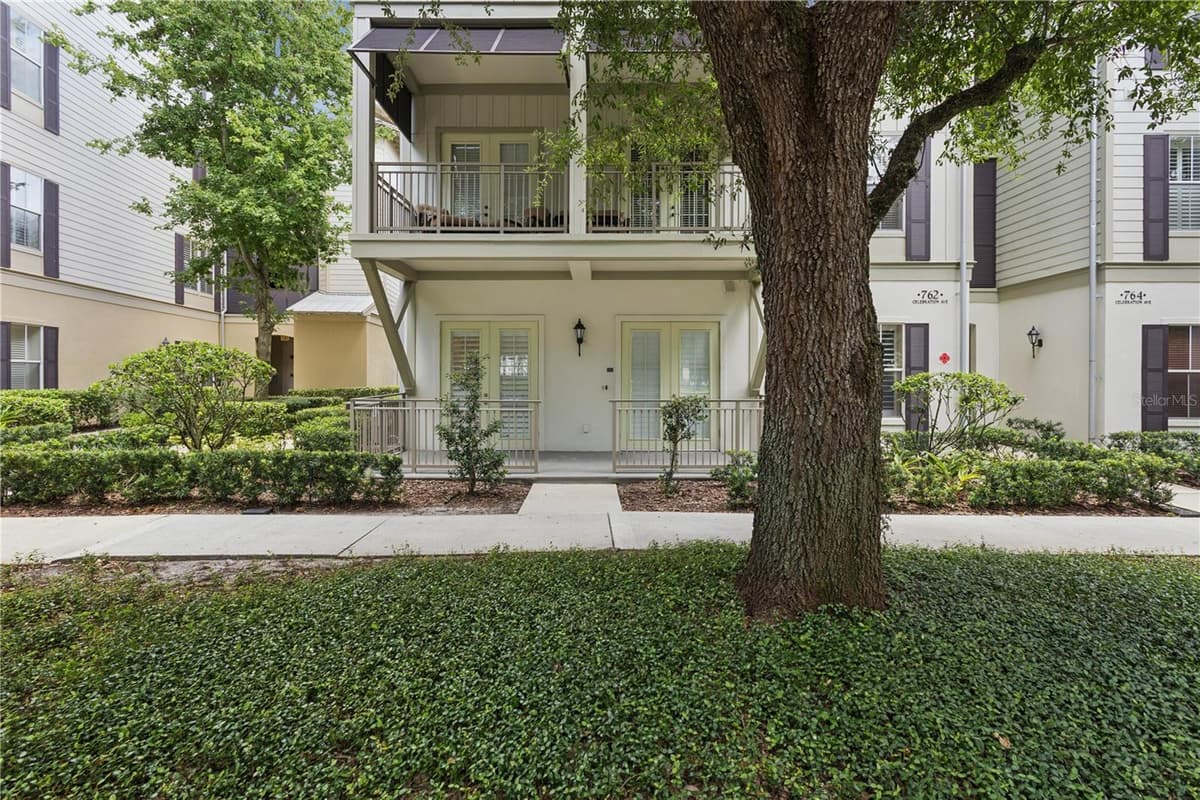 762 CELEBRATION AVENUE — photo 2 of 43