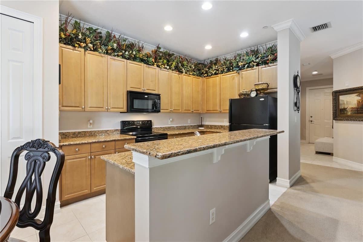 762 CELEBRATION AVENUE — photo 18 of 43
