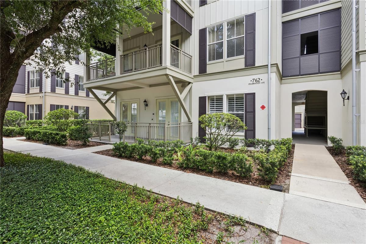 762 CELEBRATION AVENUE — photo 1 of 43