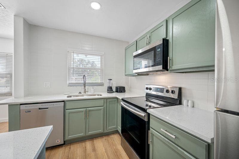 4409 PEARL AVENUE — photo 7 of 25