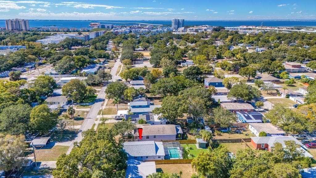 4409 PEARL AVENUE — photo 3 of 25