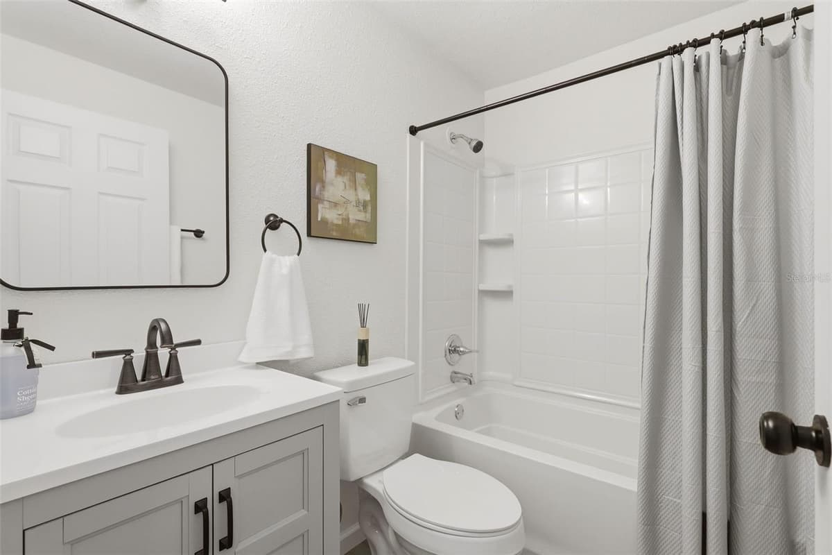 4072 VANET COURT — photo 22 of 38