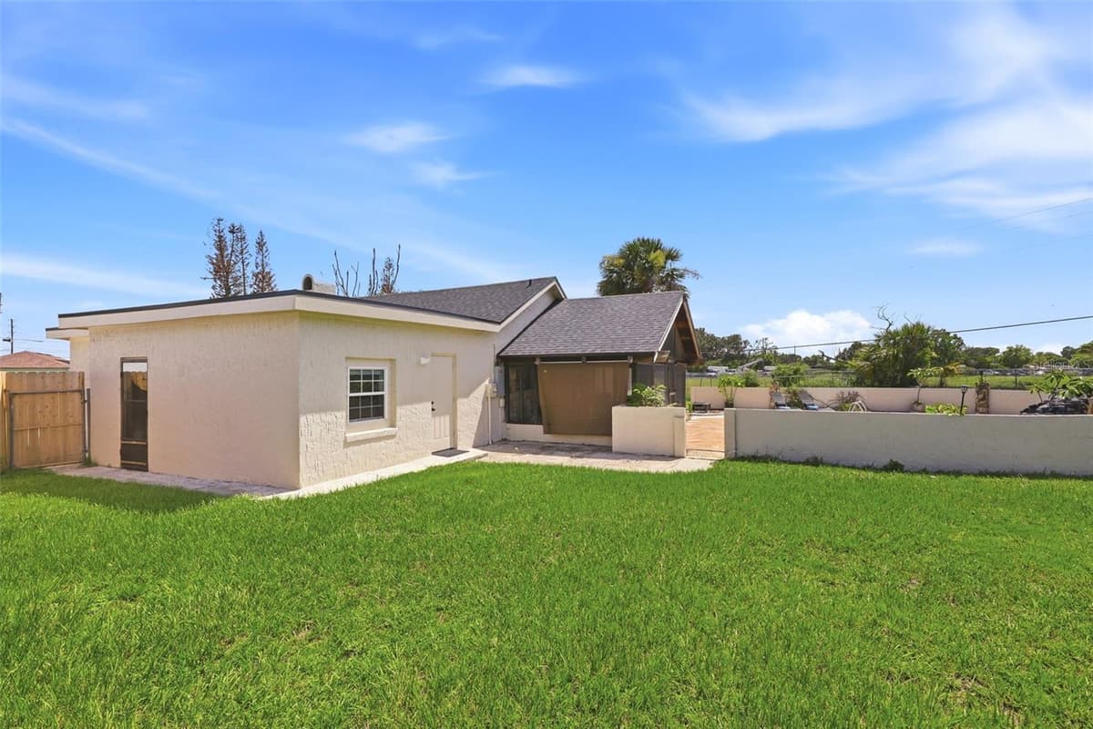 4072 VANET COURT — photo 37 of 38