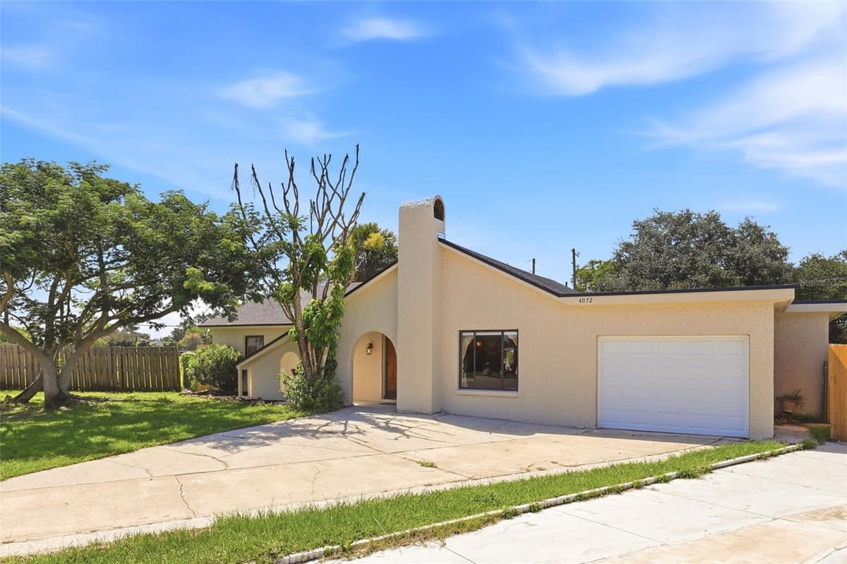 4072 VANET COURT — photo 3 of 38