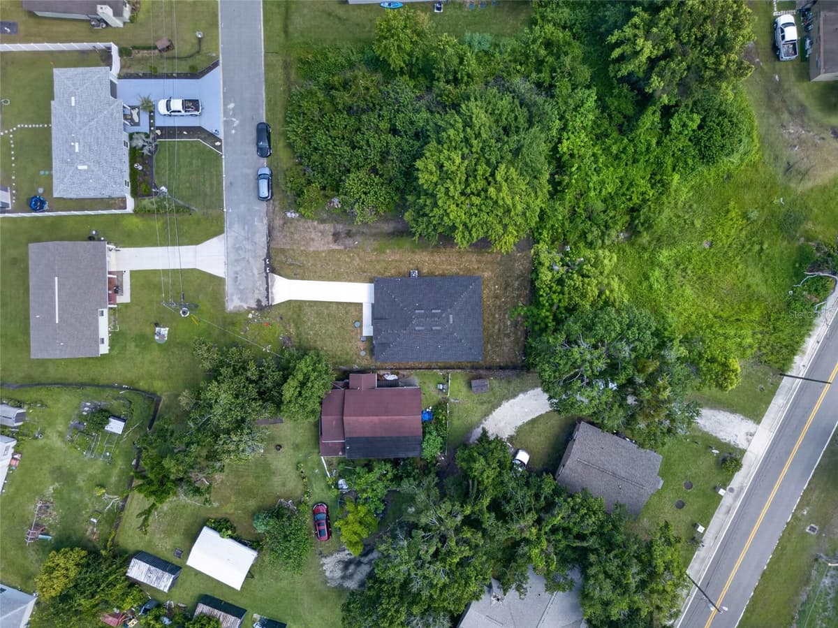 2225 MCCARTHY AVENUE — photo 2 of 47
