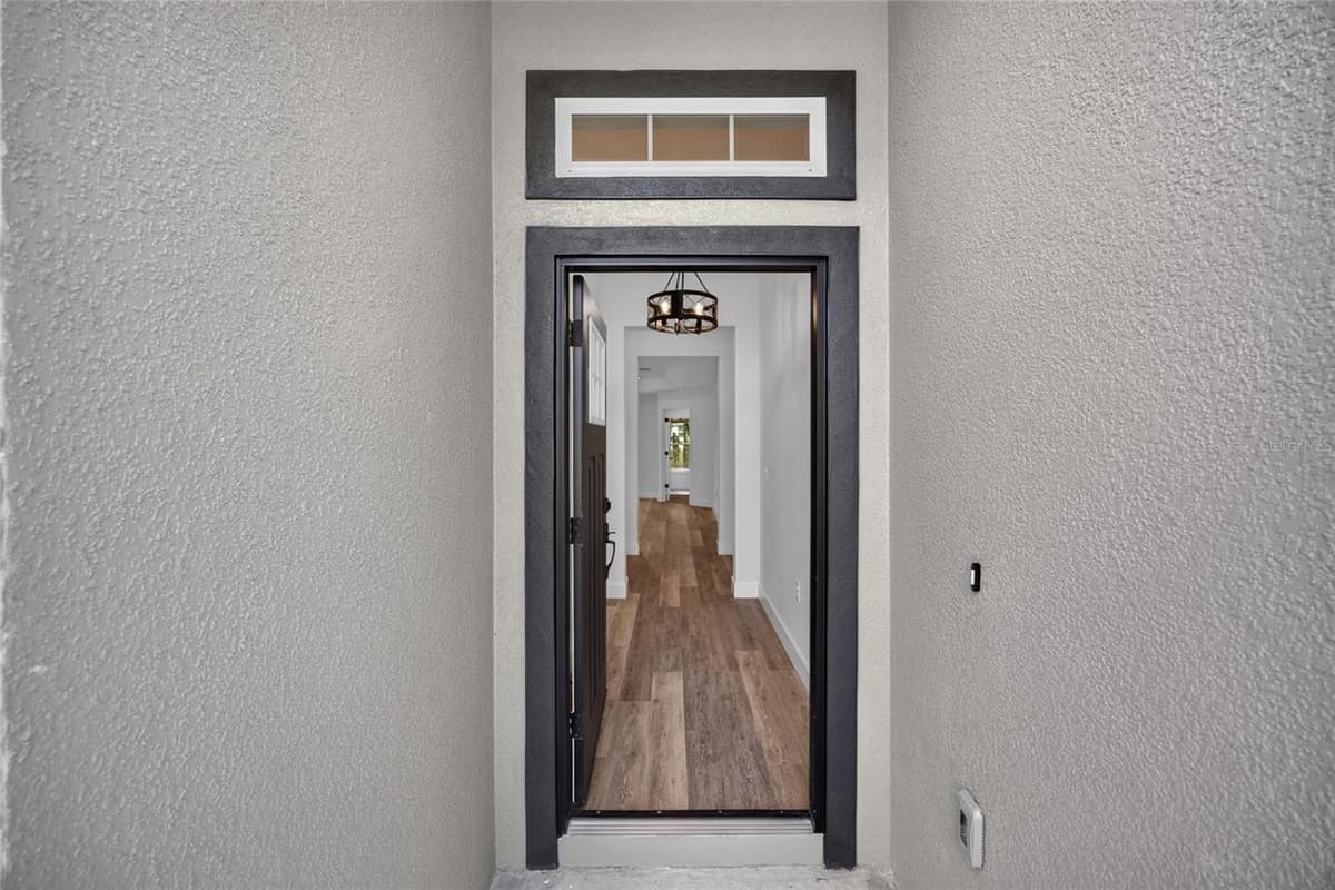 2225 MCCARTHY AVENUE — photo 6 of 47