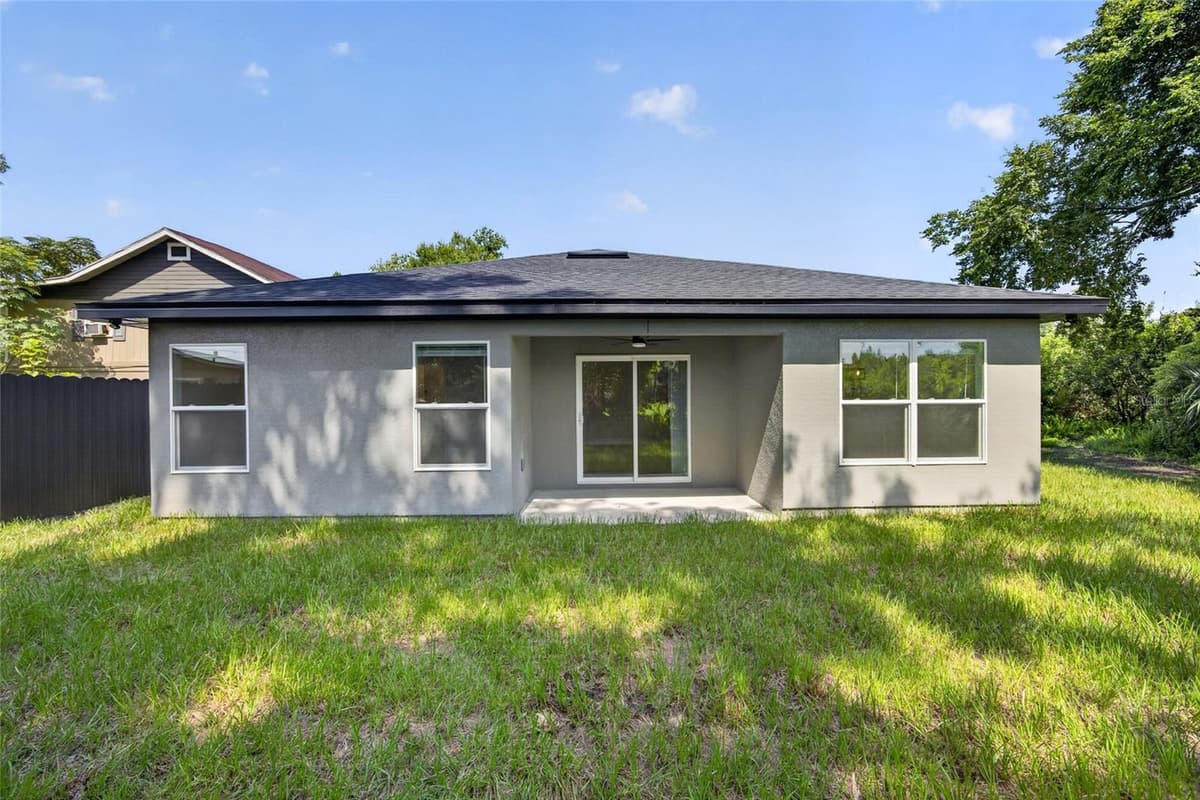 2225 MCCARTHY AVENUE — photo 35 of 47