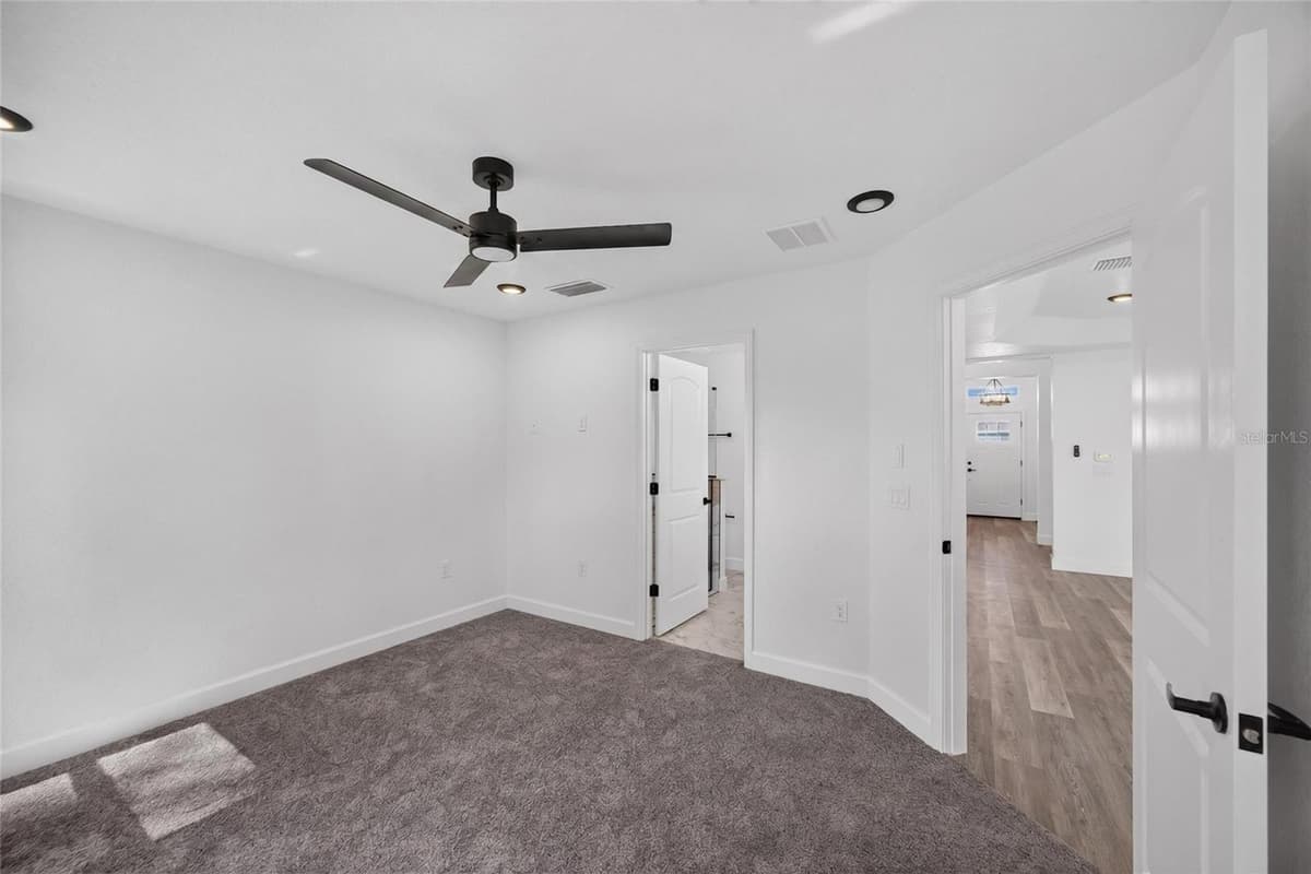 2225 MCCARTHY AVENUE — photo 12 of 47
