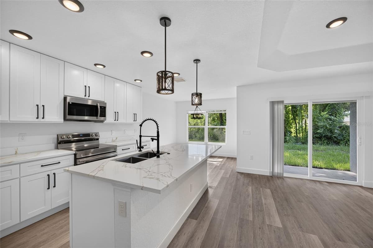 2225 MCCARTHY AVENUE — photo 19 of 47