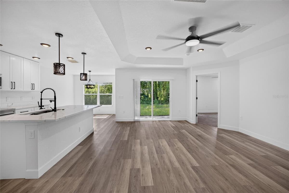 2225 MCCARTHY AVENUE — photo 20 of 47