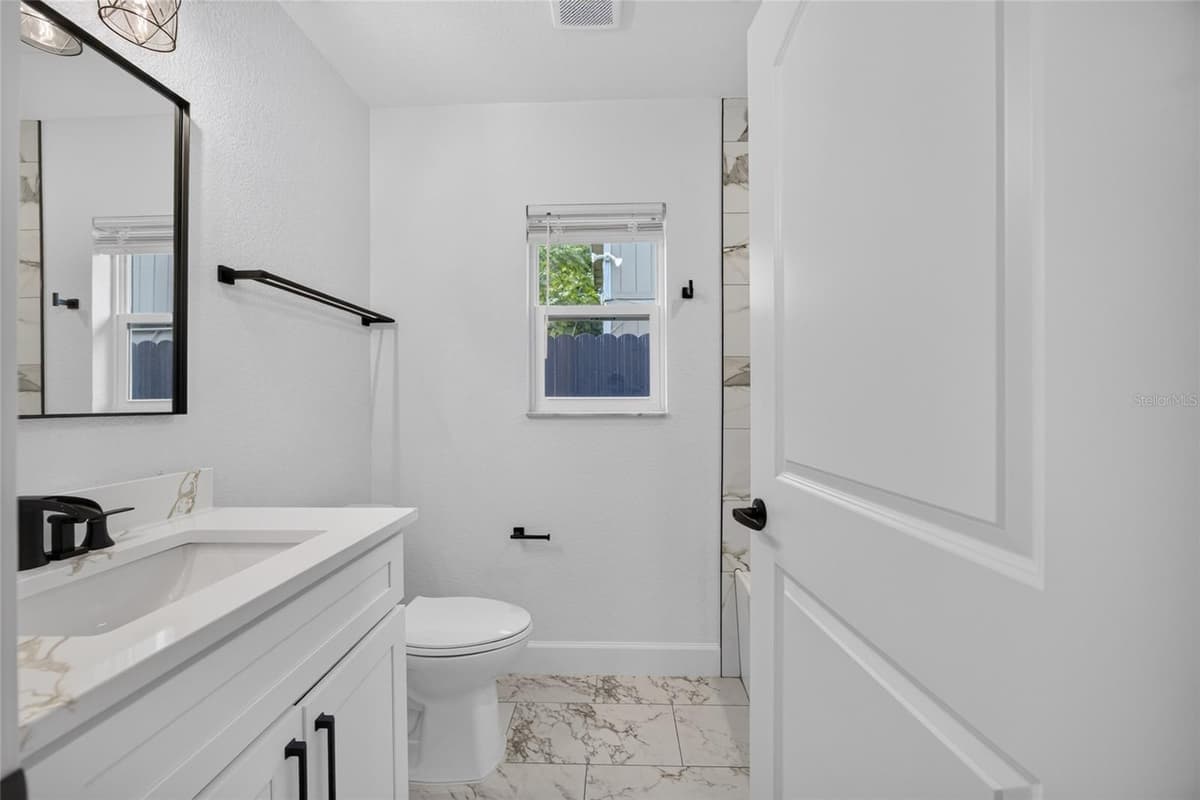 2225 MCCARTHY AVENUE — photo 14 of 47
