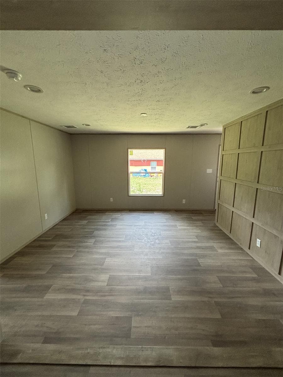 175 SMITH STREET — photo 3 of 41