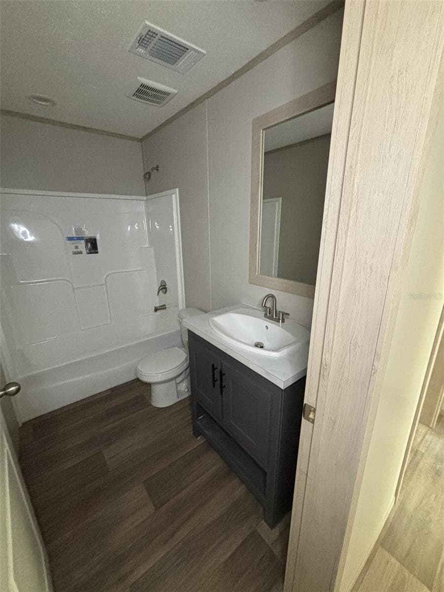 175 SMITH STREET — photo 11 of 41