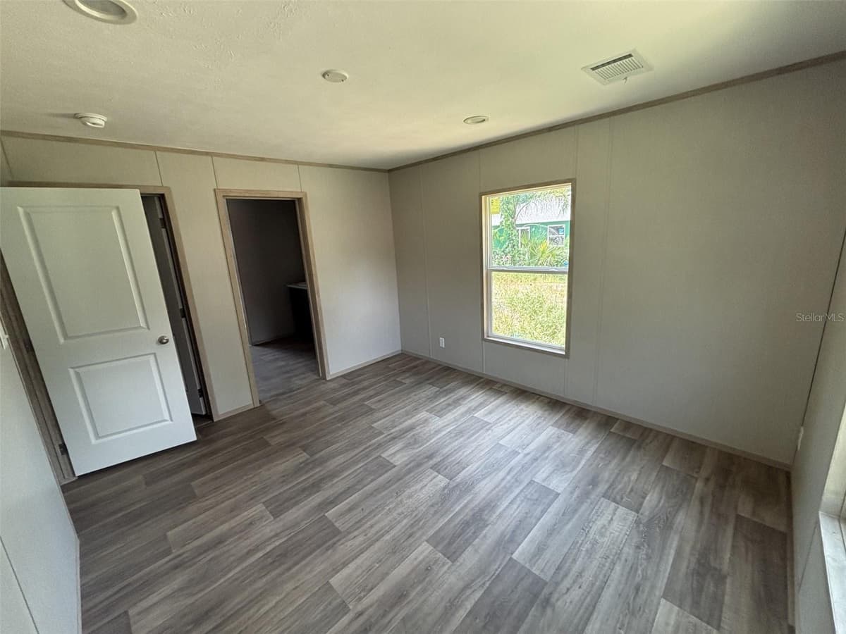 175 SMITH STREET — photo 7 of 41