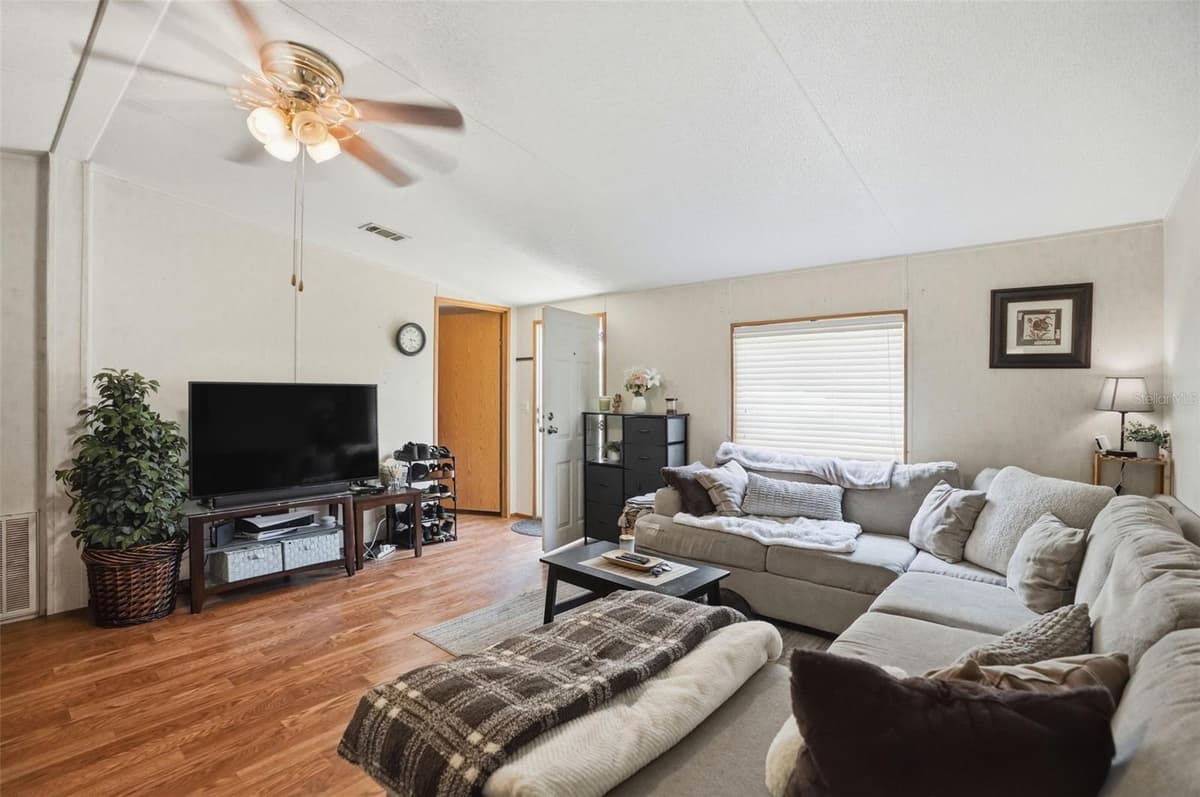 15620 HAYS ROAD — photo 47 of 85