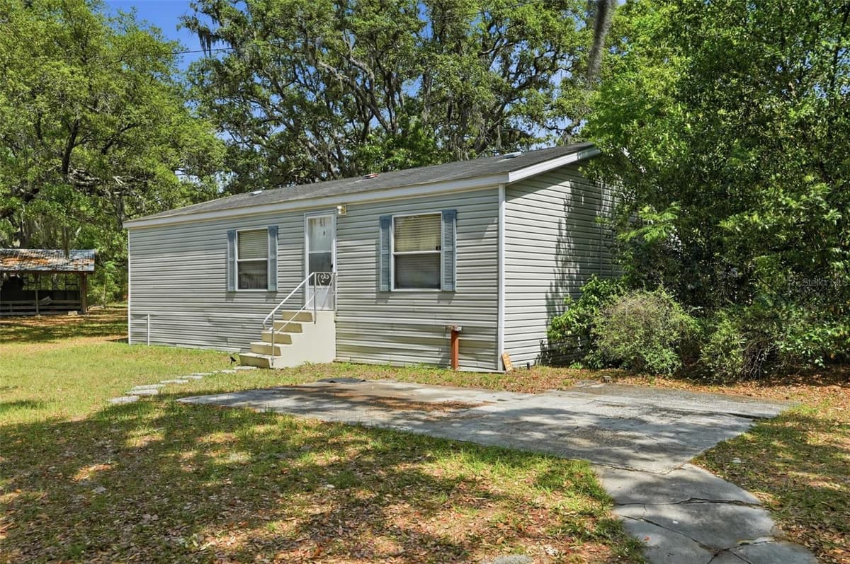 15620 HAYS ROAD — photo 4 of 85