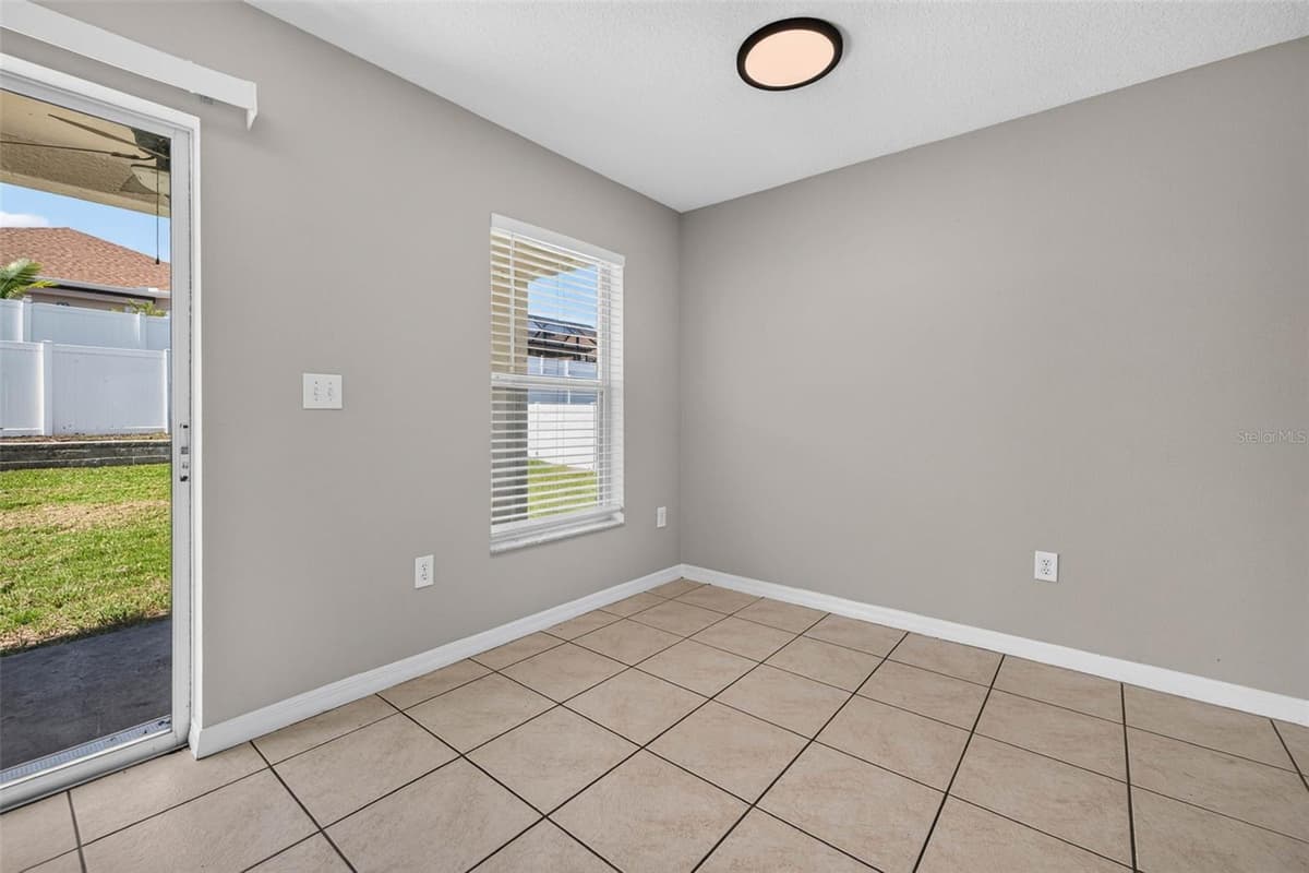 10717 SHADY PRESERVE DRIVE — photo 12 of 31