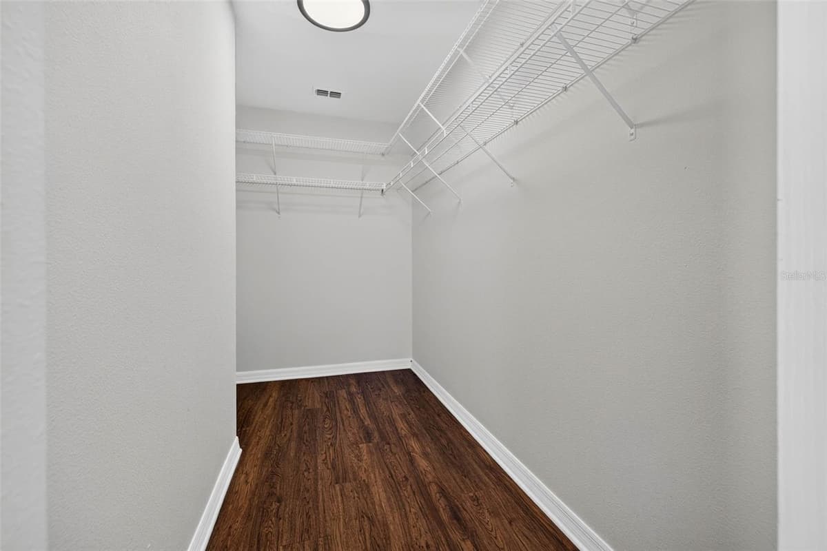 10717 SHADY PRESERVE DRIVE — photo 18 of 31