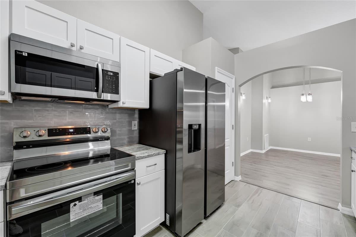 648 HARBOR VILLA COURT — photo 13 of 47