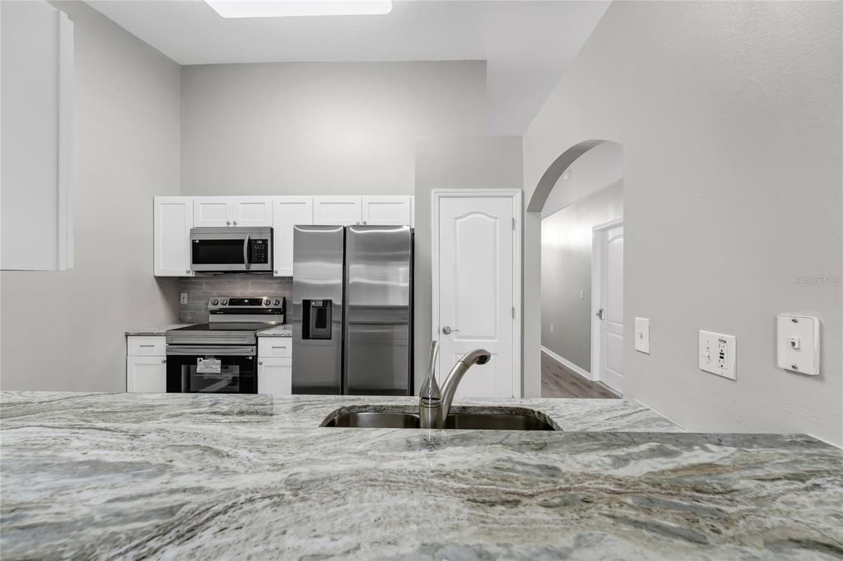 648 HARBOR VILLA COURT — photo 10 of 47