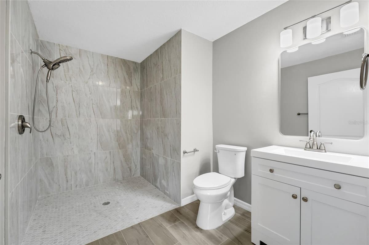 648 HARBOR VILLA COURT — photo 24 of 47