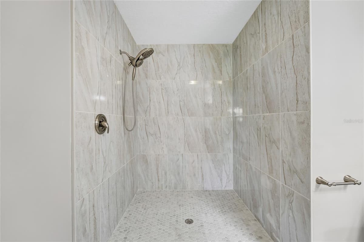 648 HARBOR VILLA COURT — photo 25 of 47