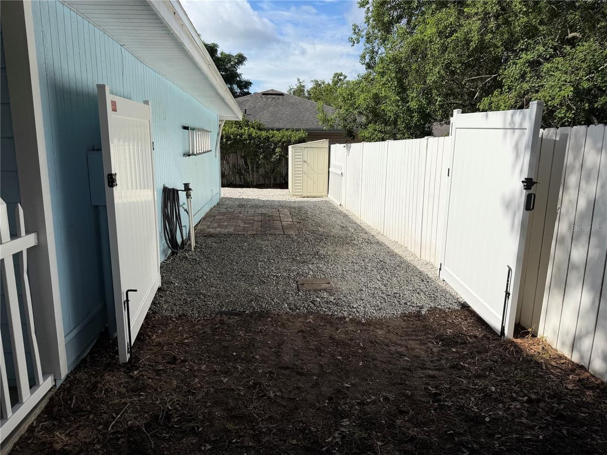 1580 DORSET DRIVE — photo 13 of 15