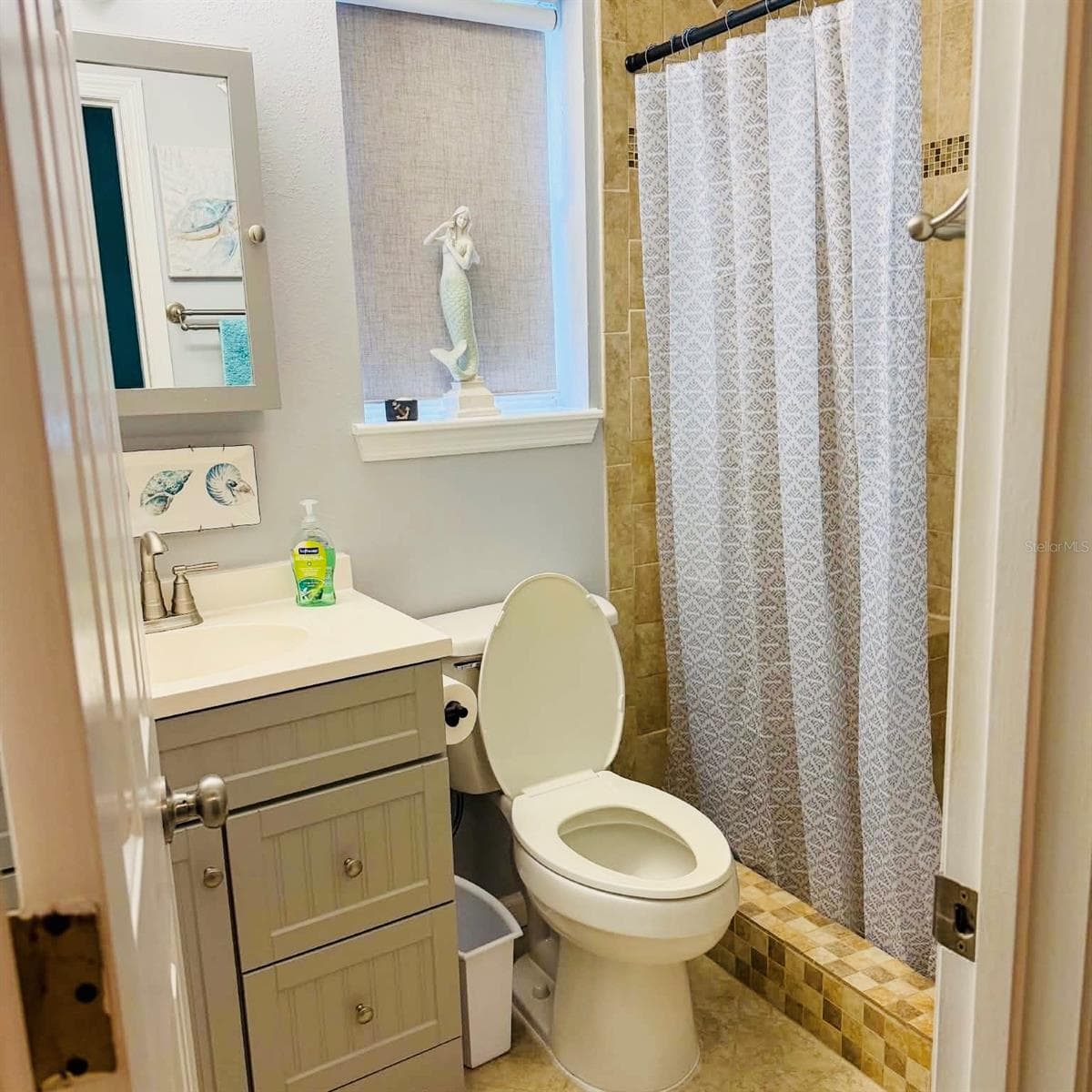 1580 DORSET DRIVE — photo 6 of 15