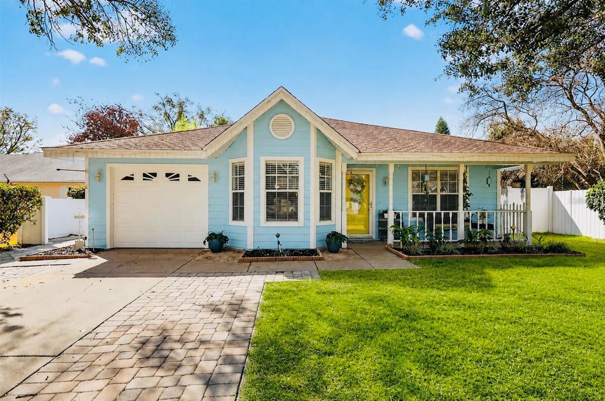 1580 DORSET DRIVE — photo 1 of 15