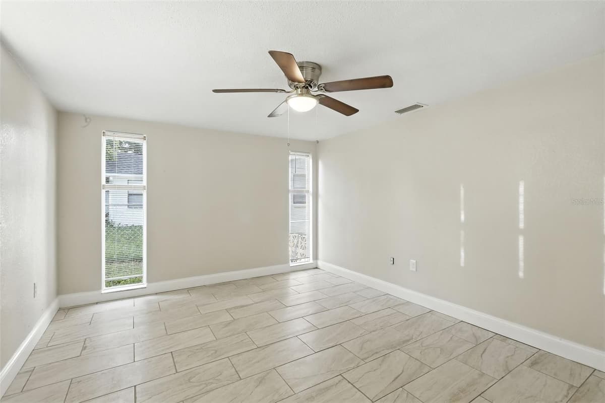 9239 PALM AVENUE — photo 15 of 22