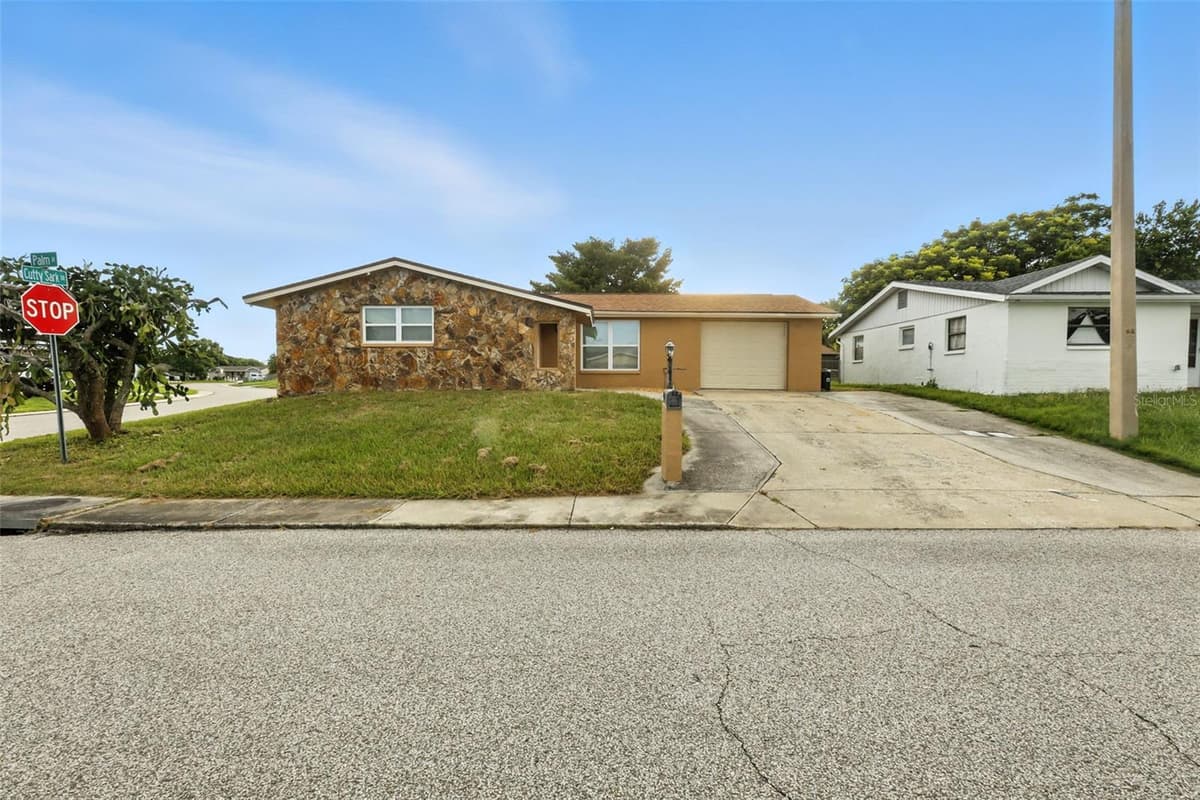9239 PALM AVENUE — photo 1 of 22