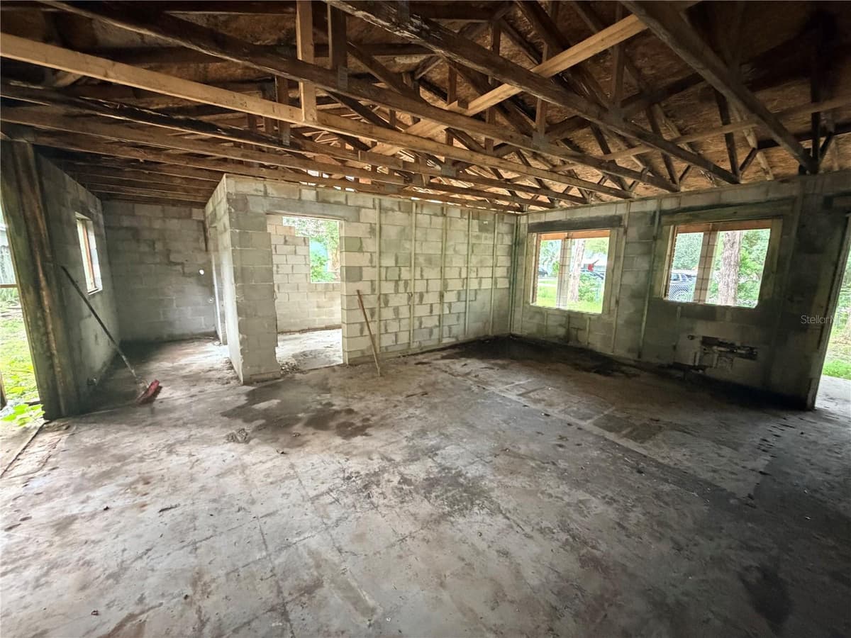 343 LINCOLN AVENUE — photo 29 of 39