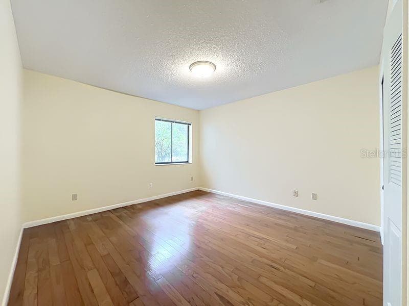 340 GOLFSIDE COVE — photo 20 of 30