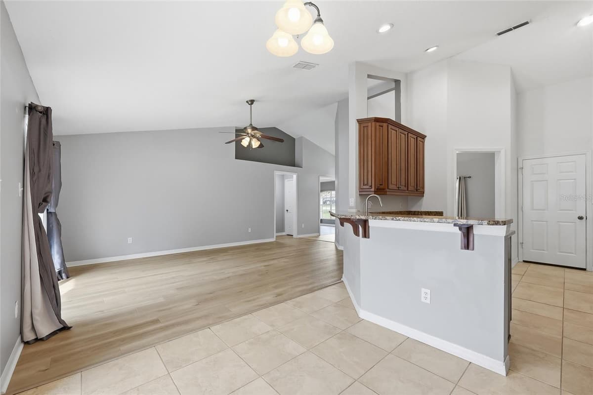 13842 GREATER PINES BOULEVARD — photo 21 of 69