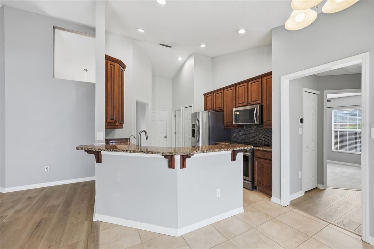 13842 GREATER PINES BOULEVARD — photo 20 of 69